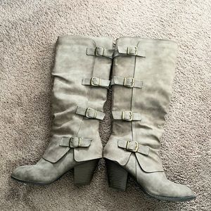 Knee high boots. Only been worn once